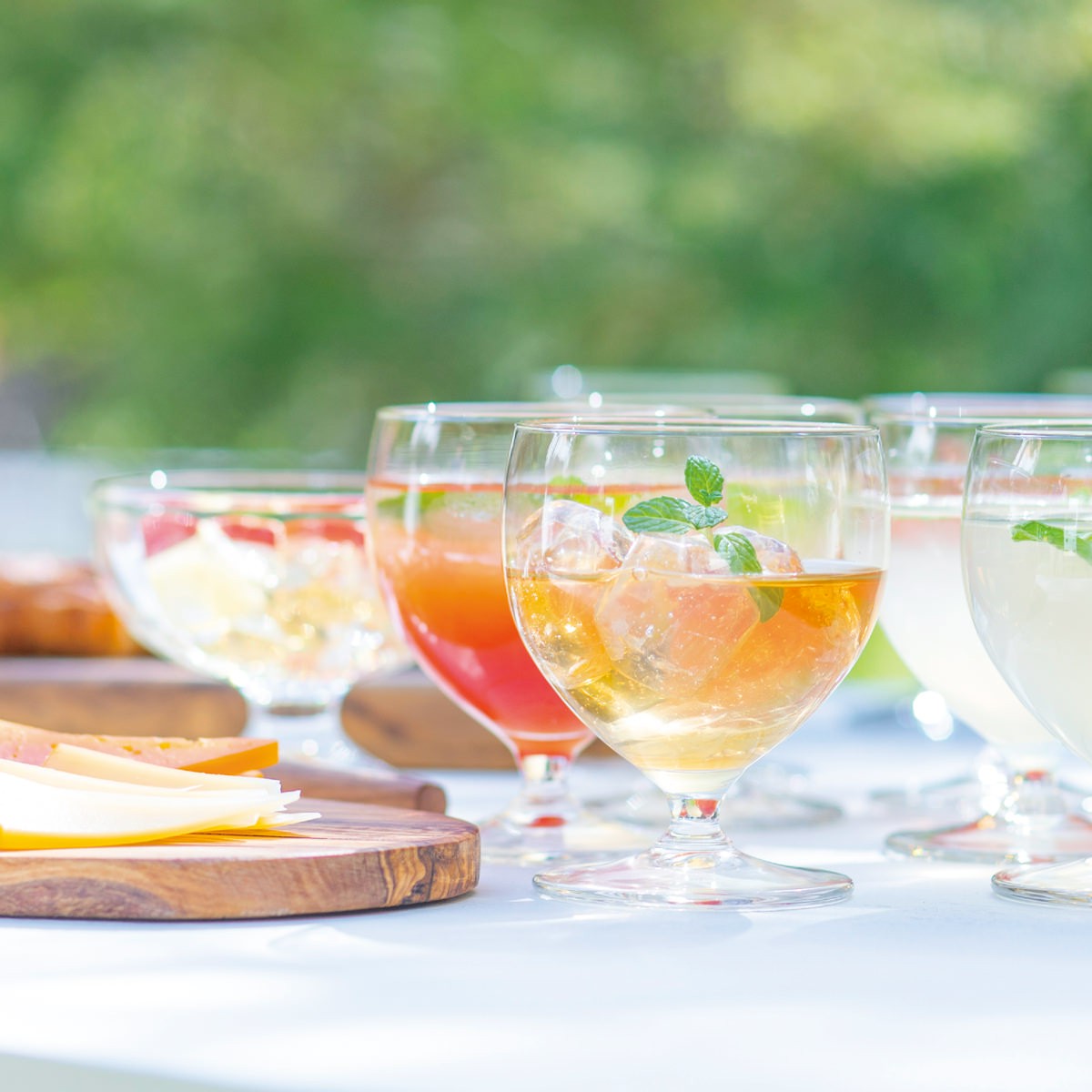 Vino de Ciruela y Set de Degustación de 4 Botellas Miniatura de Sabores